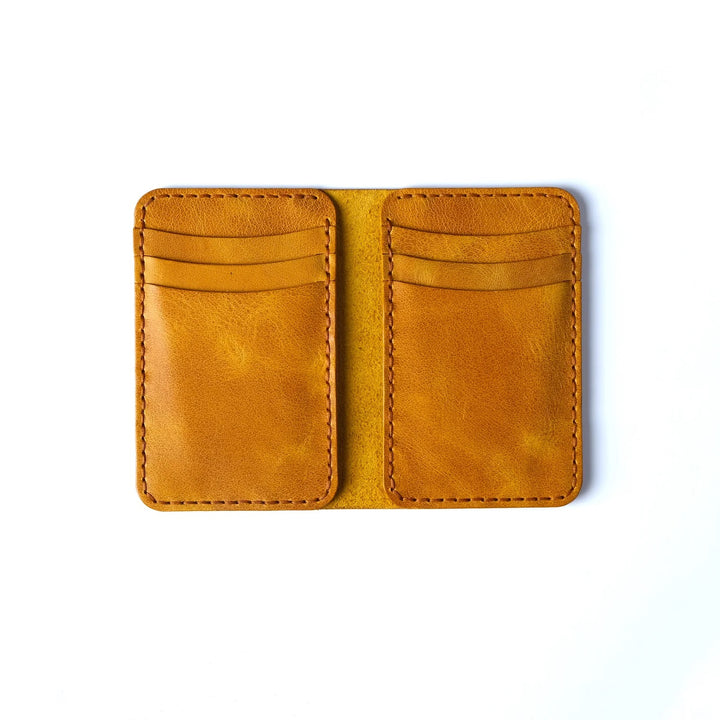 Billetera de cuero hecha a mano vertical marrón claro
