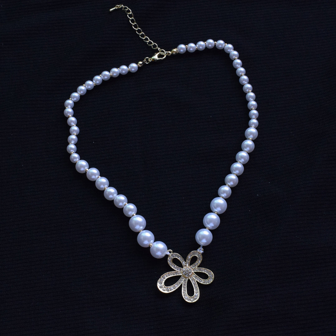 Frauen Mode Blume Perle Bogenkette
