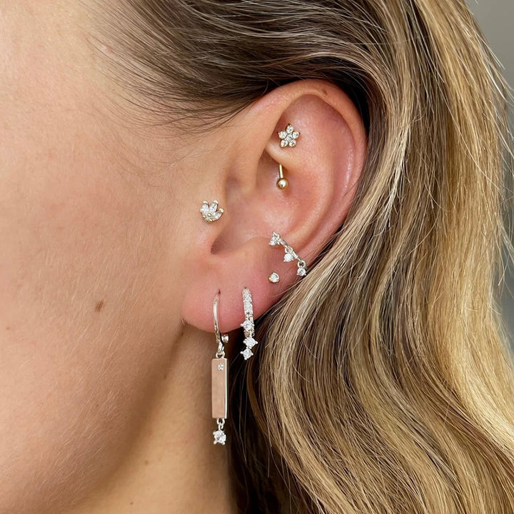 Boucles d'oreilles à barres en diamant en diamant entièrement à la mode