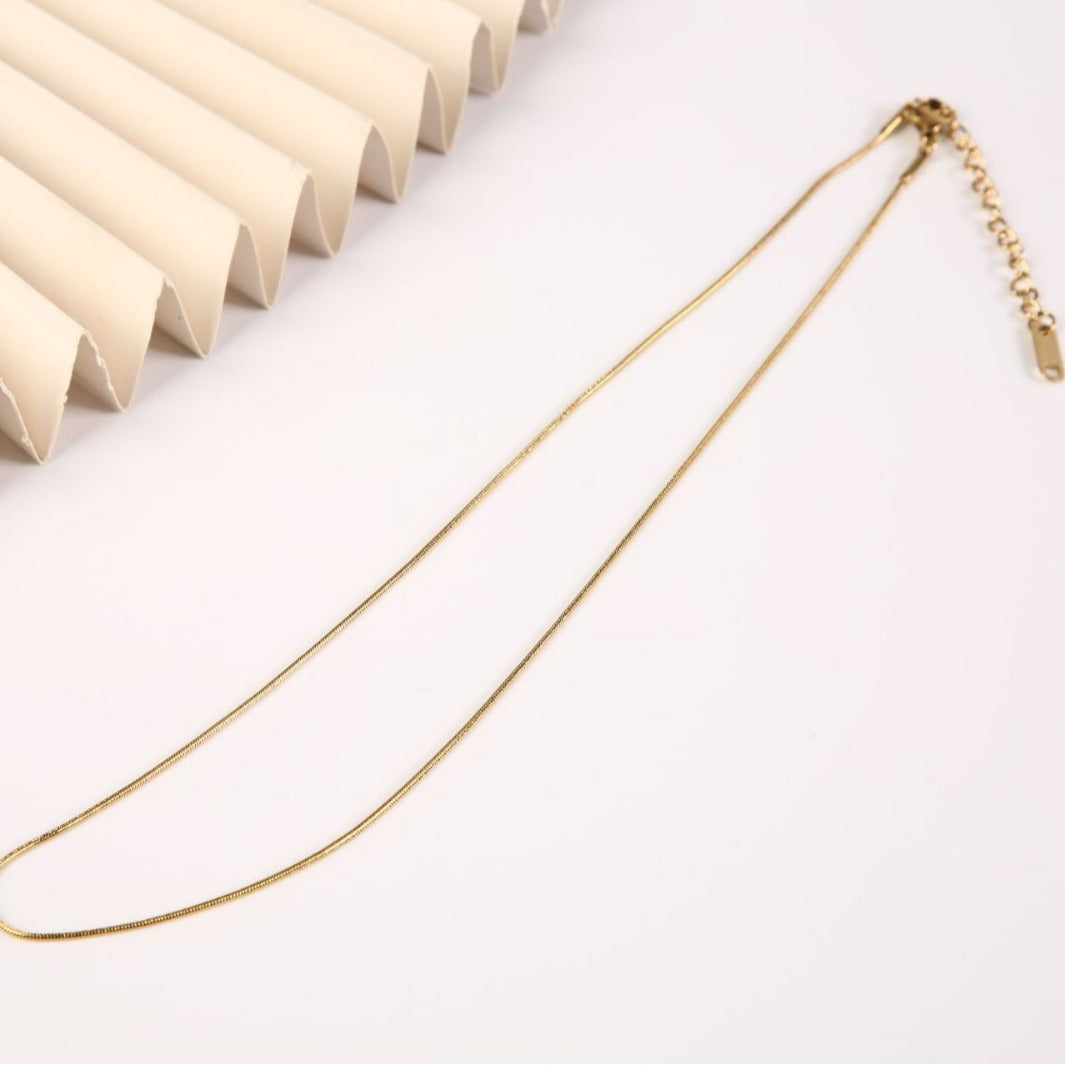 High-grade Gold Round Fine Snake Bones Chain Necklace