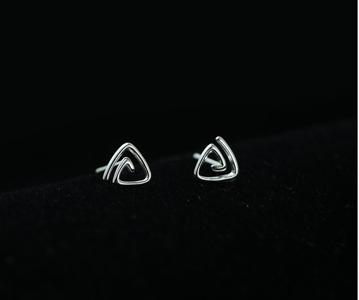 Needles argintii străpunși design luxos și compact